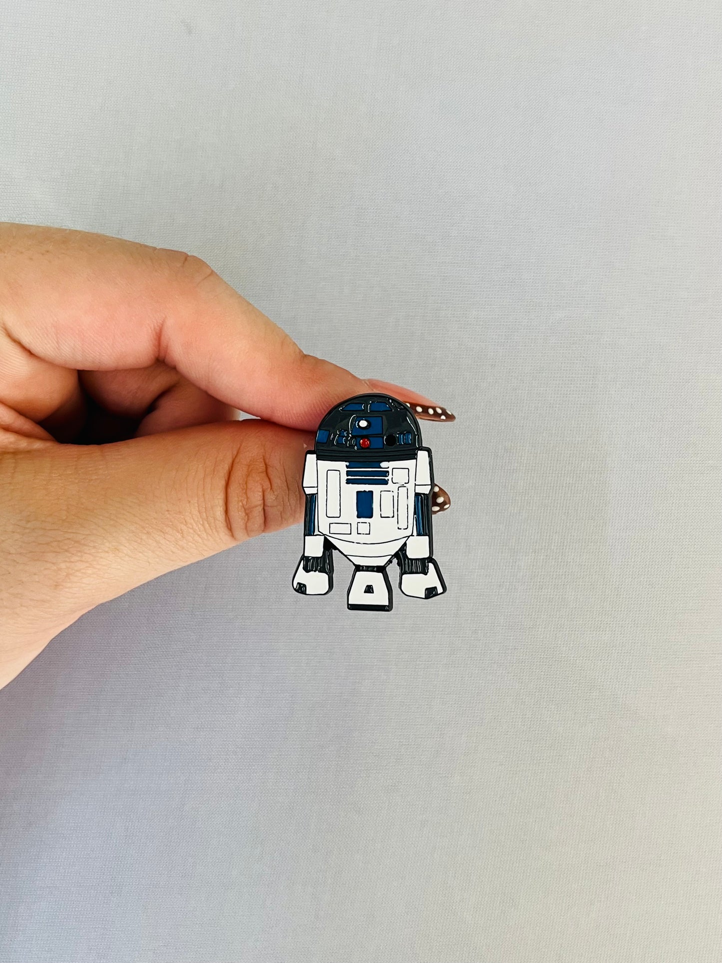R2-D2 Pin