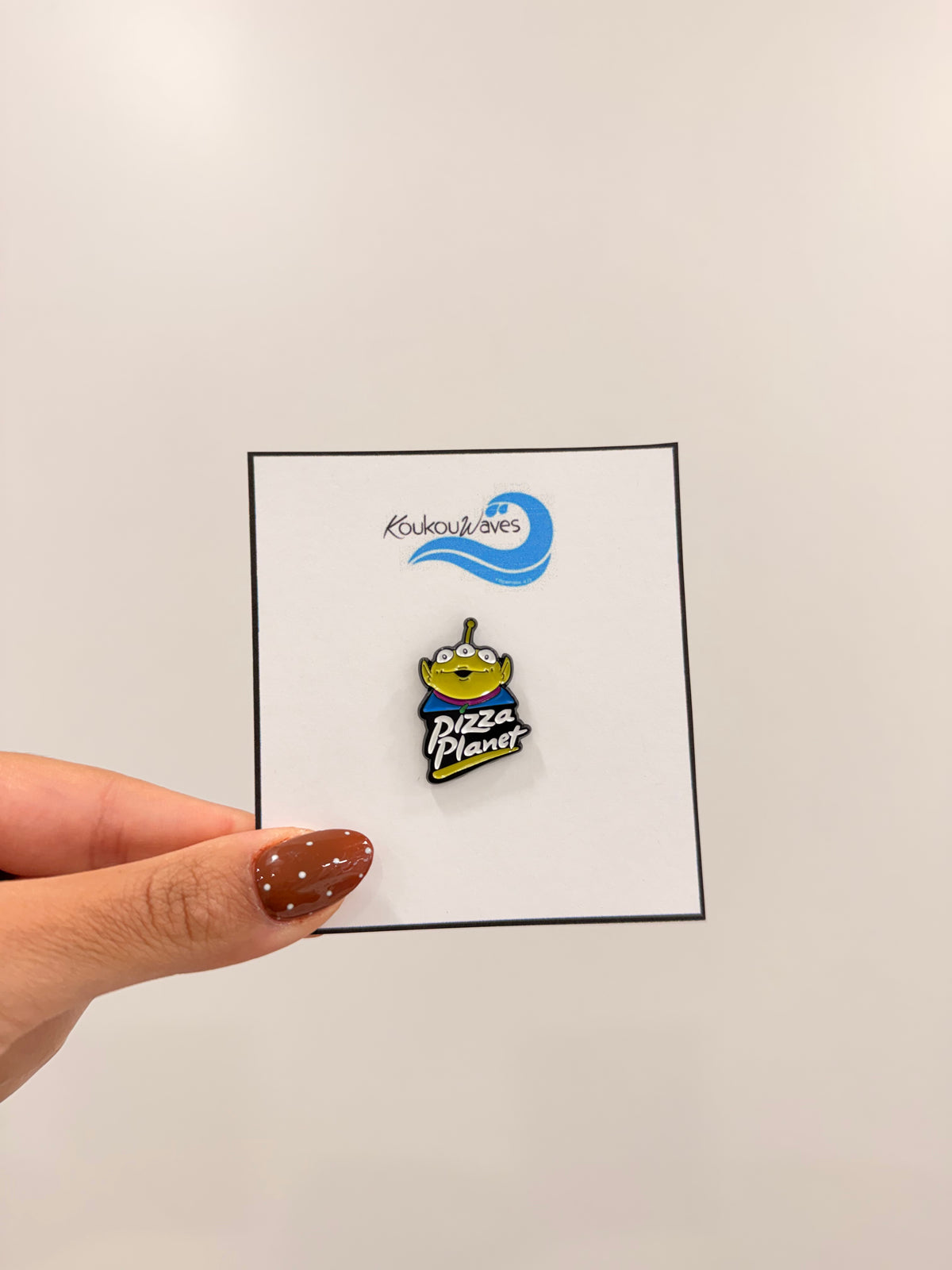 Pizza Planet | Pins | Accesories