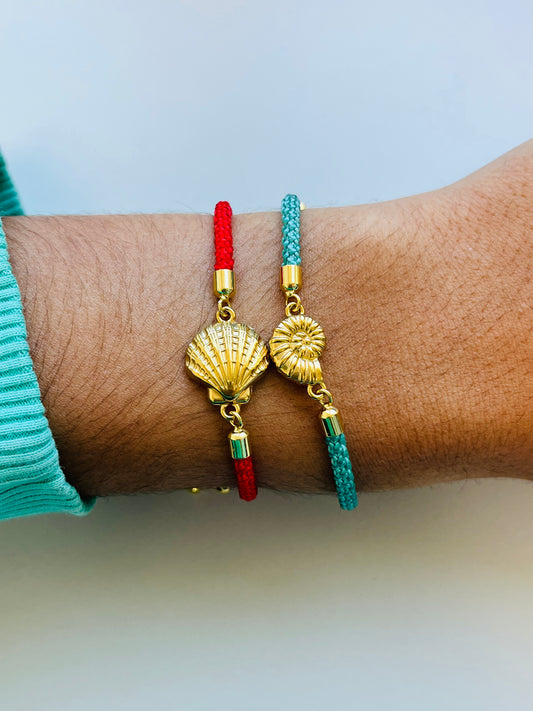 Golden Shell Bracelet
