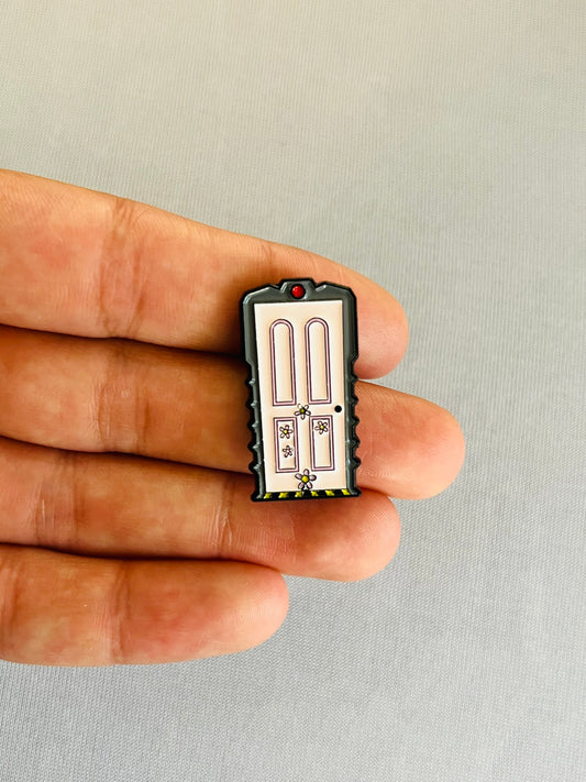M.U. Boo Door Pin